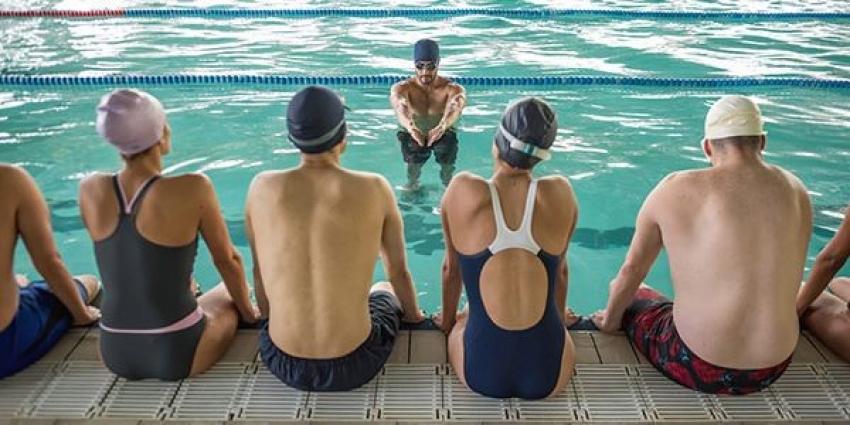 Zwemmers krijgen cursus