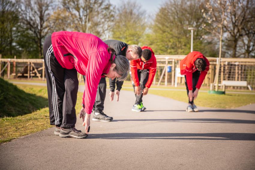 Vitality club leden doen sportoefeningen