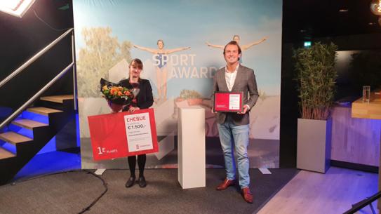 Stijn en winnaar het Beste Sportinitiatief: Karpedonkse Plas Parkrun, klik voor een vergroting
