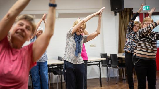 Liesbeth gezellig in beweging met gratis sportadvies, klik voor een vergroting