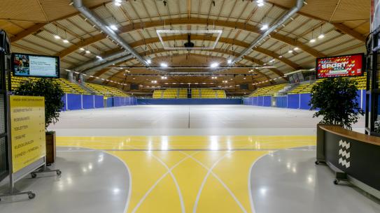 Indoor Sportcentrum Eindhoven, klik voor een vergroting