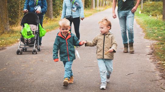 publiek bij de Genneper Parkenloop in eindhoven , klik voor een vergroting