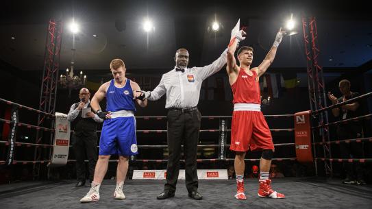 winnaar van een wedstrijd tijdens eindhoven box cup , klik voor een vergroting