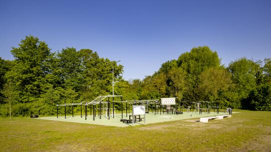 Urban Sportpark calisthenics park, klik voor een vergroting