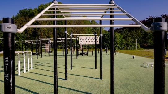 Urban Sportpark calisthenics park, klik voor een vergroting