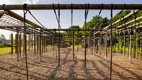 Urban Sportpark hindernisbaan, klik voor een vergroting
