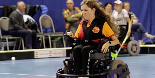 Daphne van GP Bulls tijdens een rolstoelhockeywedstrijd