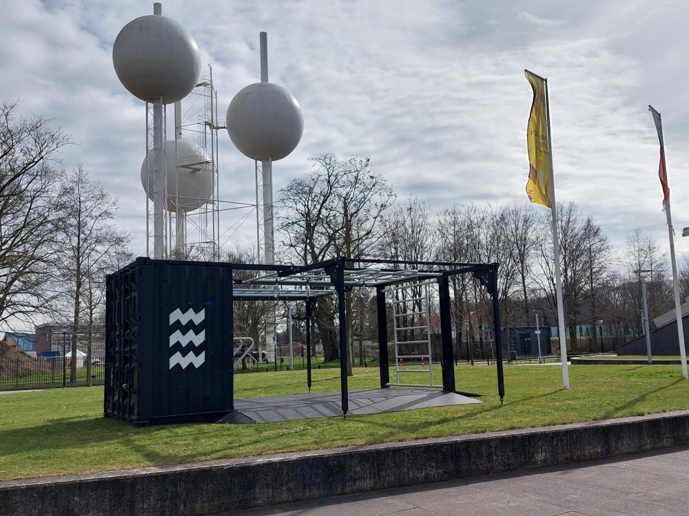 SportContrainer die bij de Tongelreep staat