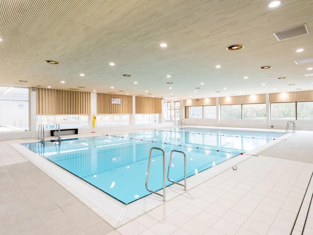 Instructiebad in de Tongelreep met uitzicht op de tuin