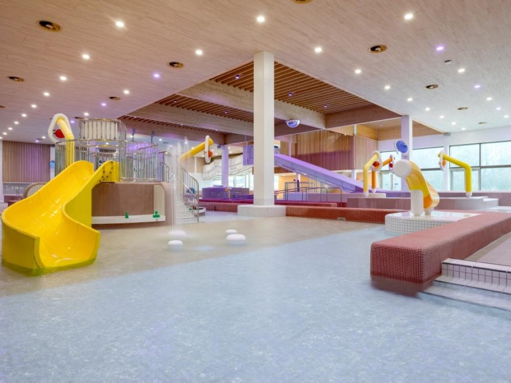 Recreatiebad met peuterbad